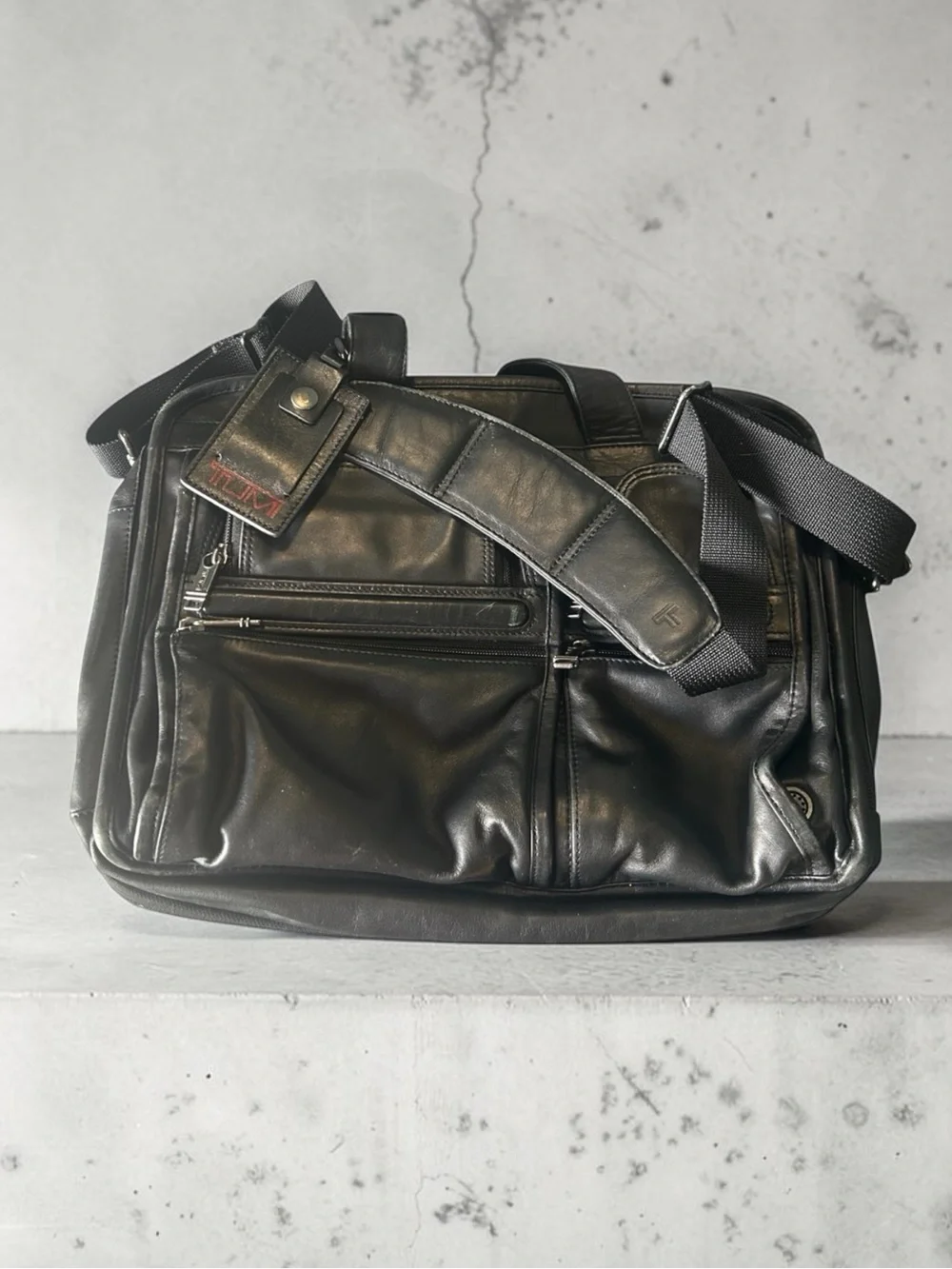 Tumi Alpha Gen 4.4 Black Nappa Leather Expandable Organizer Briefcase 96145D4